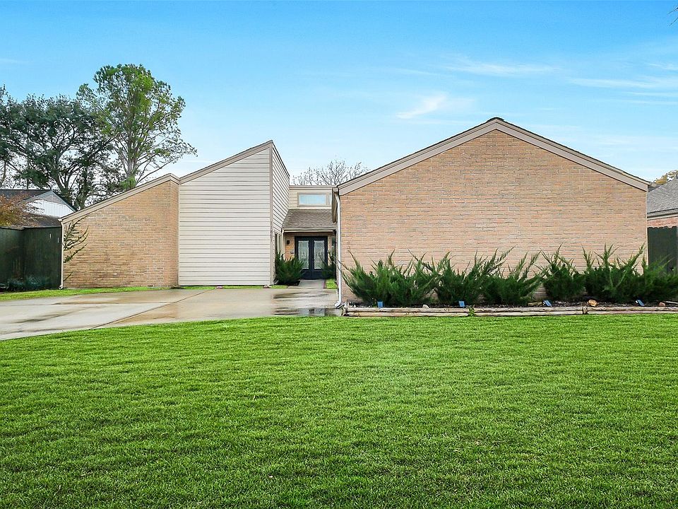 1st image of 11851 Briar Forest Drive