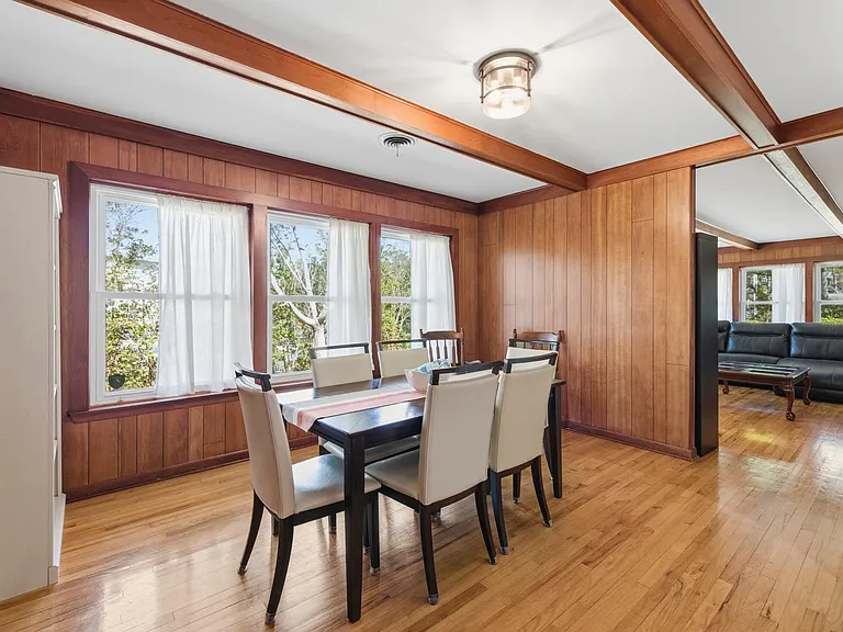 Brookwood Dr — Photo 11