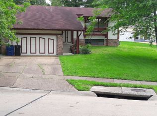 7215 Emerald Bend Dr, Saint Louis, MO