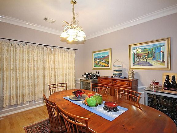 Formal Dining (view 2)