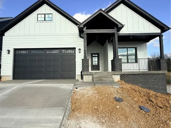 1040 Oskin Drive #201, Georgetown, IN 47122