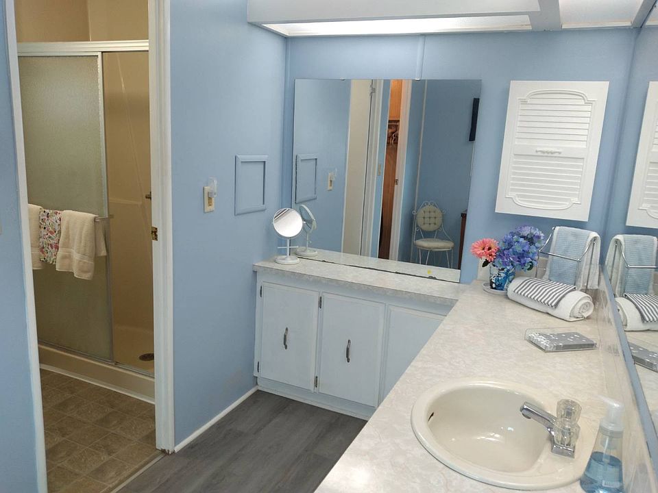 1st image of 1616B Killarney Ct #216