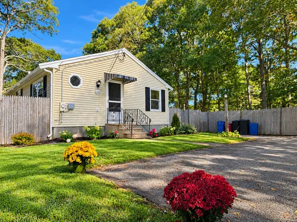 315 Winslow Gray Road, West Yarmouth, MA 02673