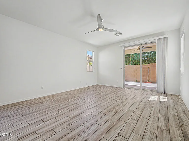 1575 W Marlin Dr — Photo 7