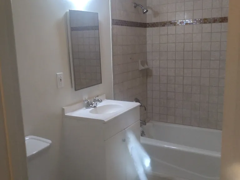 7250 Tujunga Ave — Photo 6