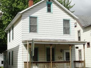 2617 Jackson St, Dubuque, IA 52001