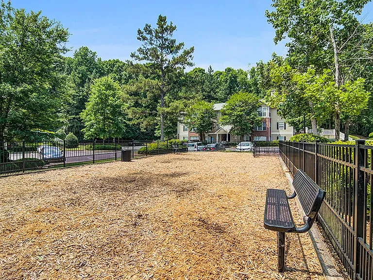 Chroma Park Apartments — Photo 24