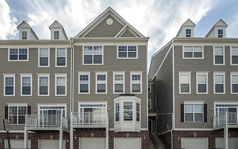 1st image of 13681 Venturi Ln #238