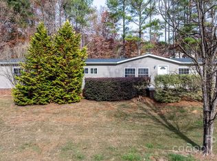 5499 Pembrooke Dr, Granite Falls, NC 28630