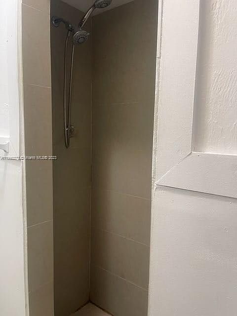 1st image of 428 NE 82nd St APT 4