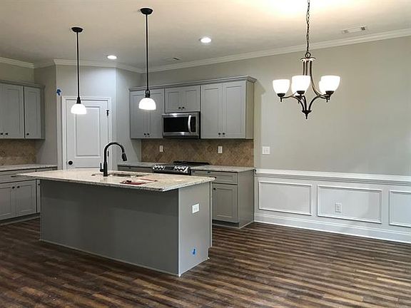 5th image of 216 Milford Pines Dr