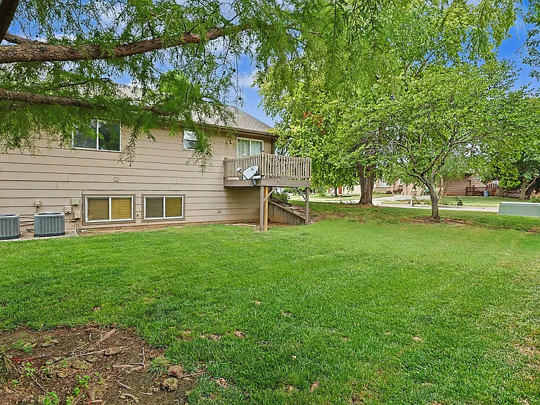2316 N Shefford Cir — Photo 39