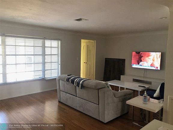 4th image of 4830 NE 25th Ave #4830