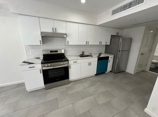 346 W 53rd St #4, New York, NY 10019
