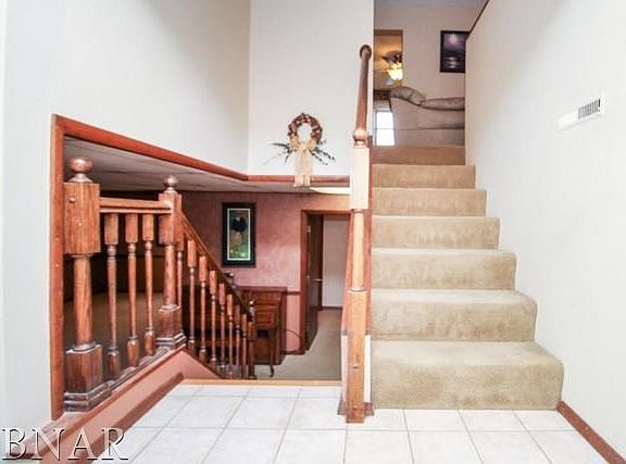5th image of 34 Chatsford Ct