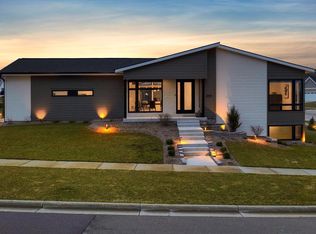 2615 Fahey Gln, Fitchburg, WI 53711