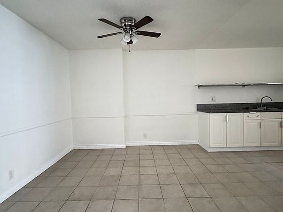 5th image of 4032 Stevely Ave APT 8