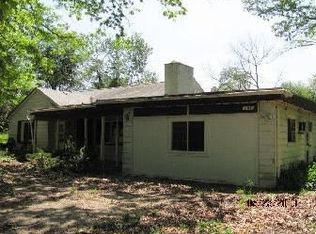 501 Oxbow Lake Rd, White Lake, MI 48386