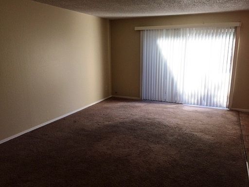4th image of 282 Tradewinds Dr APT 8