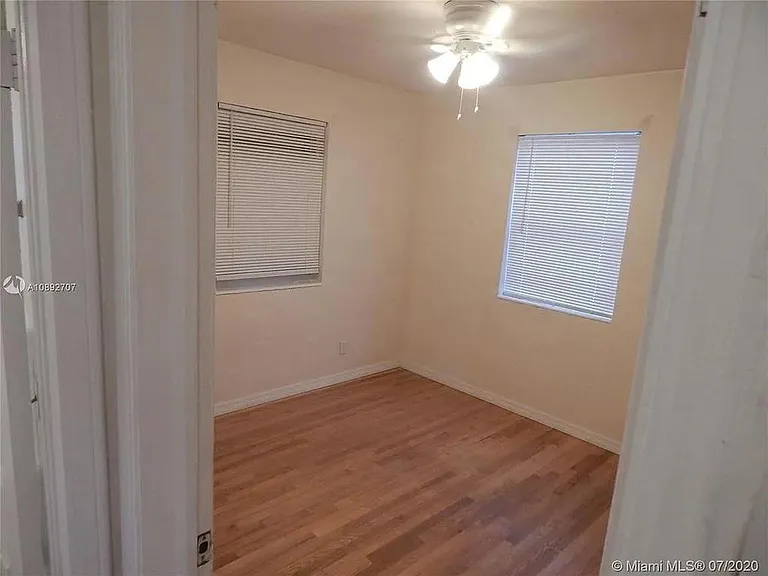 1111 N 25th Ave — Photo 7