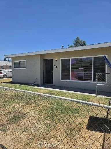 427 Sepulveda Ave — Photo 1