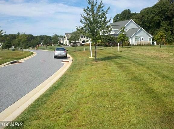 2nd image of 3921 Briar Knoll Cir