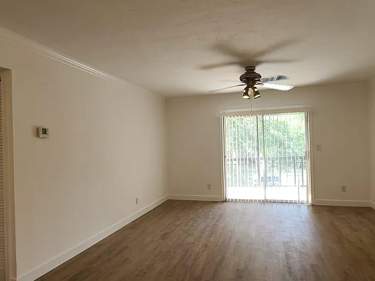 6519 W Newberry Rd #609 — Photo 14