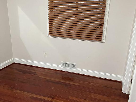 4th image of 4400 San Carlos Dr