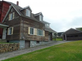 628 Rockingham St, Berlin, NH 03570