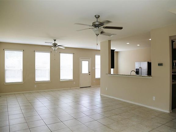 5th image of 1426 Spencer Glen Ln