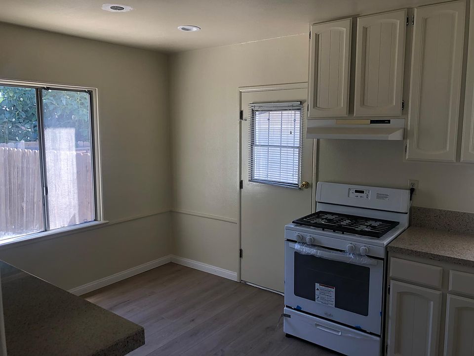 1st image of 3735 Radnor Ave