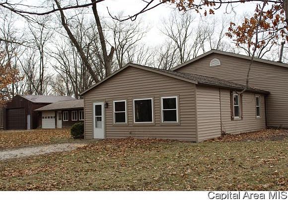 1st image of 413 Crabtree Ln