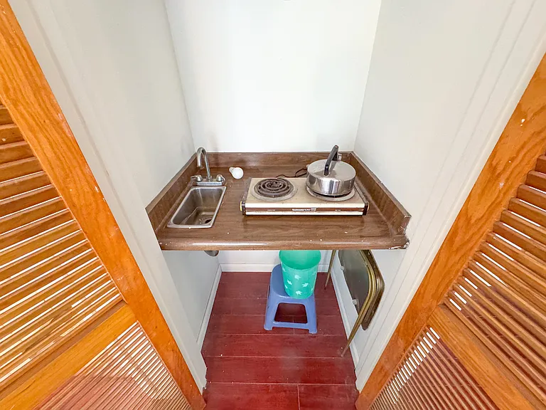 639 Broadway St #2 — Photo 7