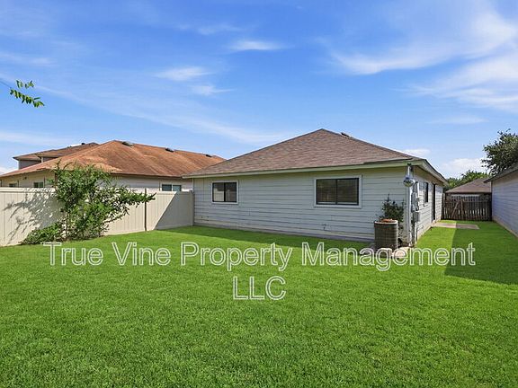 3rd image of 6810 Saharastone Dr