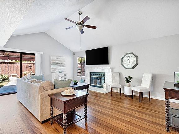 4th image of 467 E Alluvial Ave Unit 104
