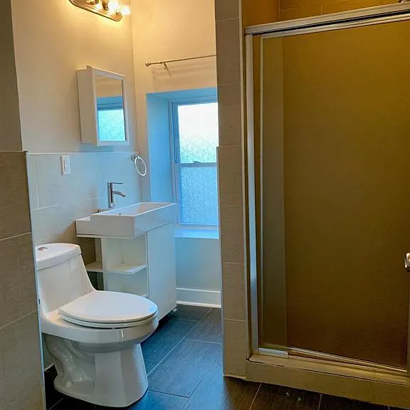 723 Sansom St #4B — Photo 8