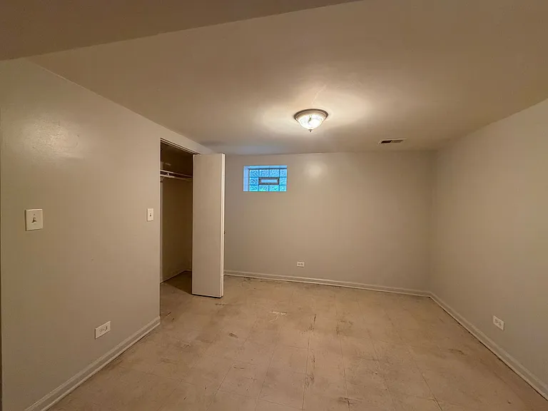 10306 S Corliss Ave — Photo 29