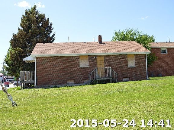 3rd image of 953 W Broadway St
