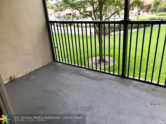 4th image of 2350 NE 14th St #214