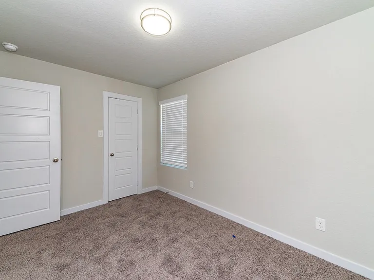 803 Abigail Aly — Photo 6