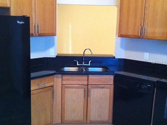 2nd image of 307 Montgomery Ct