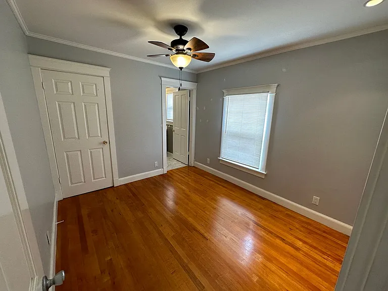 535 N Olive St — Photo 25