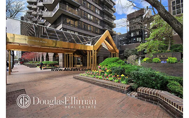 Sold by Douglas Elliman | media 20