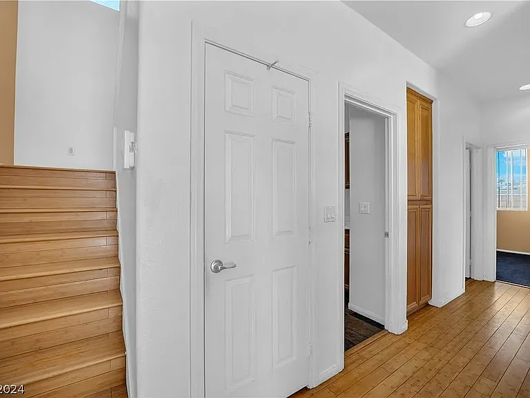 358 Velino Ave — Photo 19