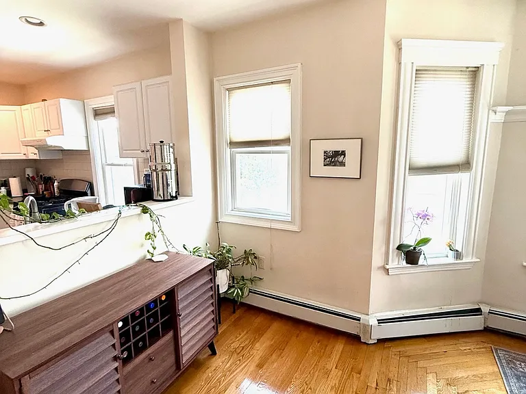 55 Gilbert St — Photo 7
