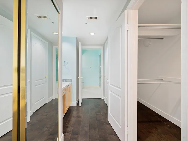 11690 Montana Ave #208 — Photo 22