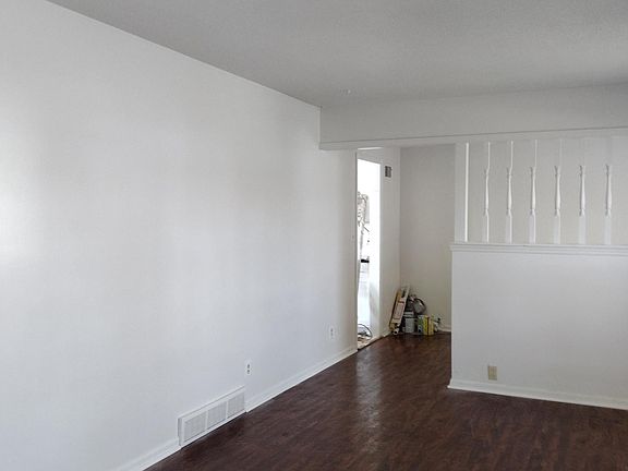 Formal Living Room -2