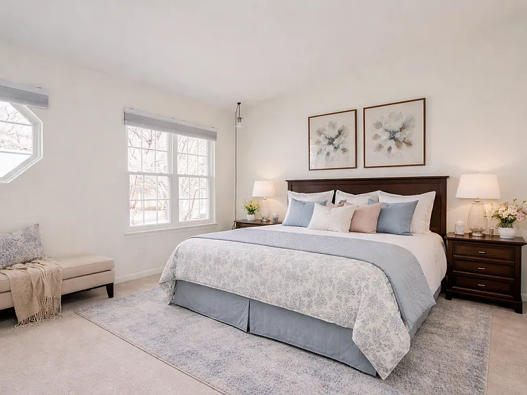 1217 N Village Dr — Photo 6