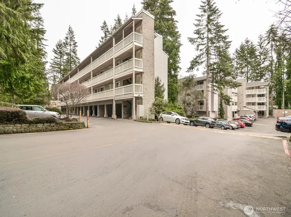 14527 NE 40th Street #G204, Bellevue, WA 98007