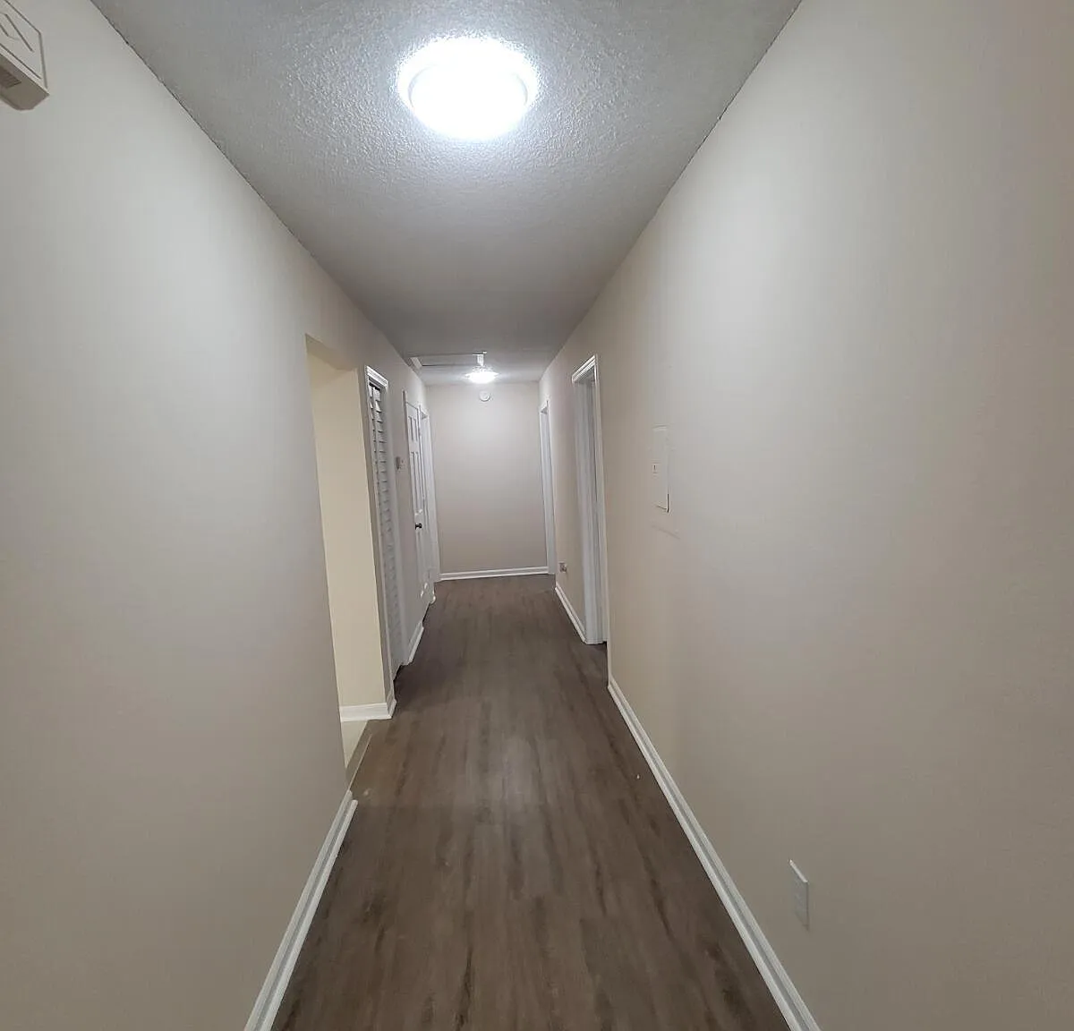 3 bed, 1.0 bath, 1120 sqft, $1,750 — Photo 4
